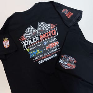 Premium crna reklamna majica sa štampom na rukavima Piler Moto - DTF štampa Moj kroj
